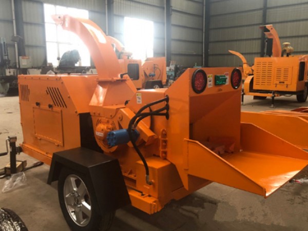 多功能树枝粉碎机